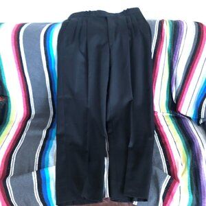 Black pure virgin wool men's dress pants. 34" waist. 32" length. Made in Canada.